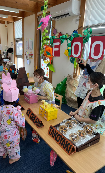 ソーレ・インターナショナル保育園 藍住園（保育士の求人）の写真2枚目：子どもたちも大喜び先生たちの愛と工夫がいっぱい手作り夏祭り