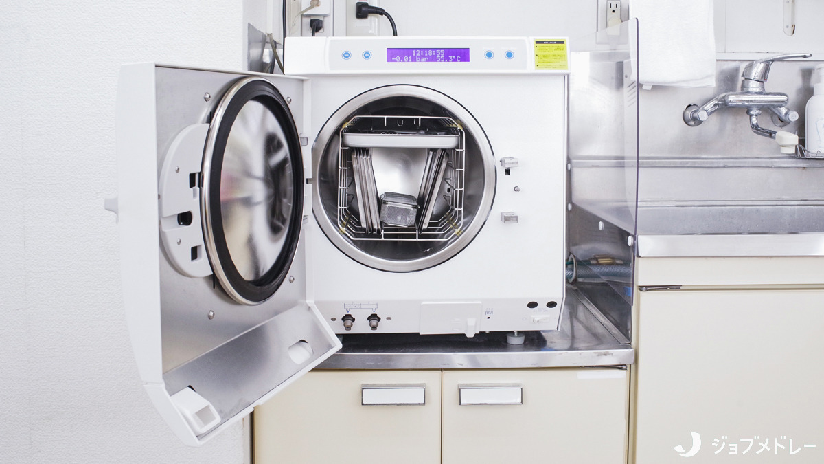 三上歯科医院（歯科衛生士の求人）の写真15枚目：徹底した滅菌消毒を実施しています