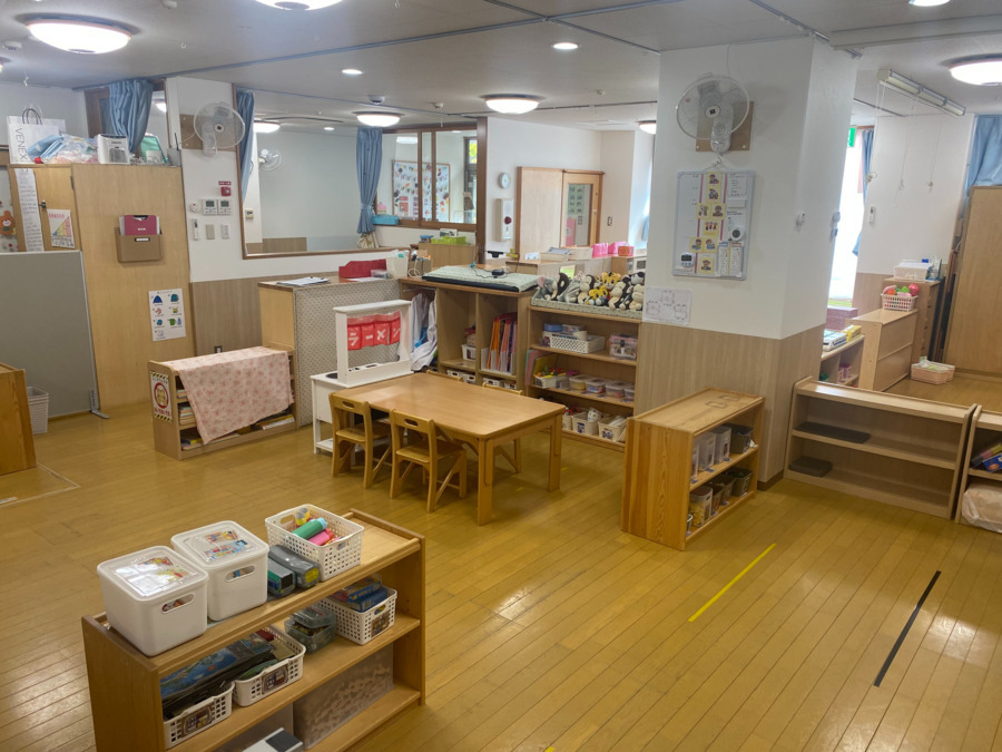 ぽれぽれ保育園藤が丘(保育士の求人)の写真3枚目:園内はこじんまり