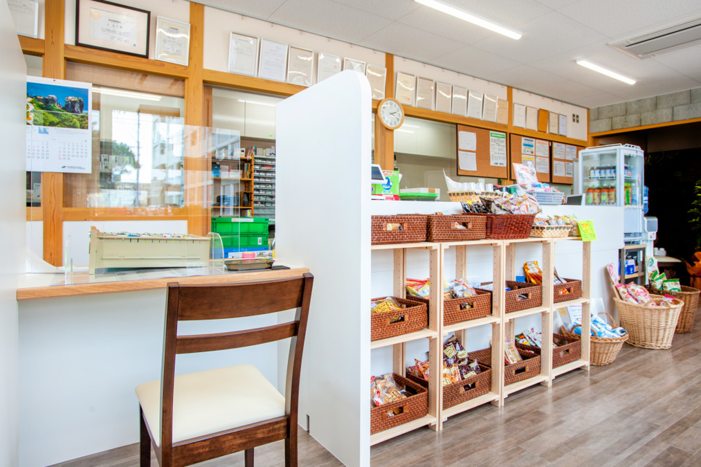 辻薬局 栄町店（薬剤師の求人）の写真3枚目：辻薬店　栄町店　受付