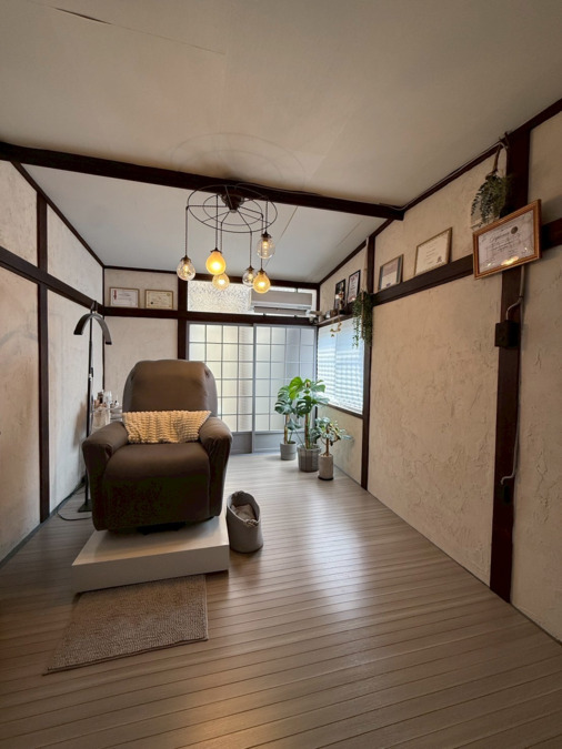 べーじゅ介護ステーションの写真2枚目:古民家を改装した美容サロンで日々の癒しも大切に。。。