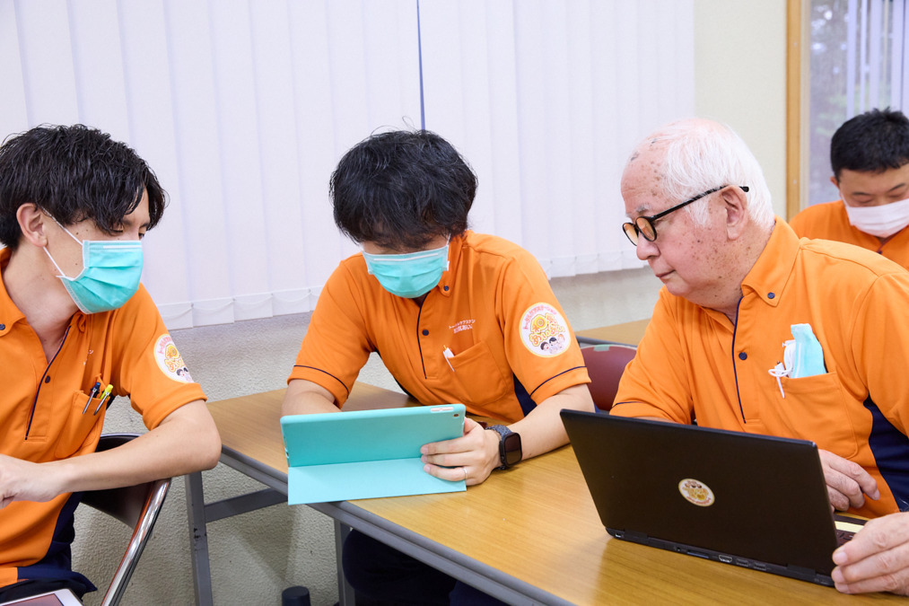 訪問介護ステーション和気あいあい(看護師/准看護師の求人)の写真2枚目:幅広い年齢層の方が活躍しております!