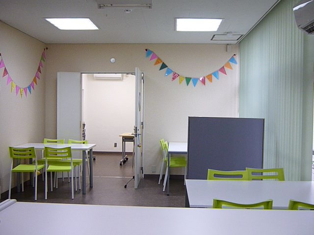 八千代市阿蘇・睦地域包括支援センターの写真5枚目:奥には会議ができるお部屋もあります。