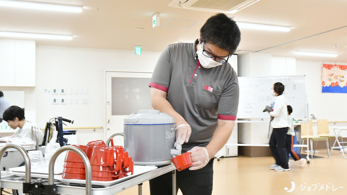 障がい者生活介護事業所スプラウト柴又（介護タクシー/ドライバーの求人）の写真7枚目：水分補給もしっかりご案内します