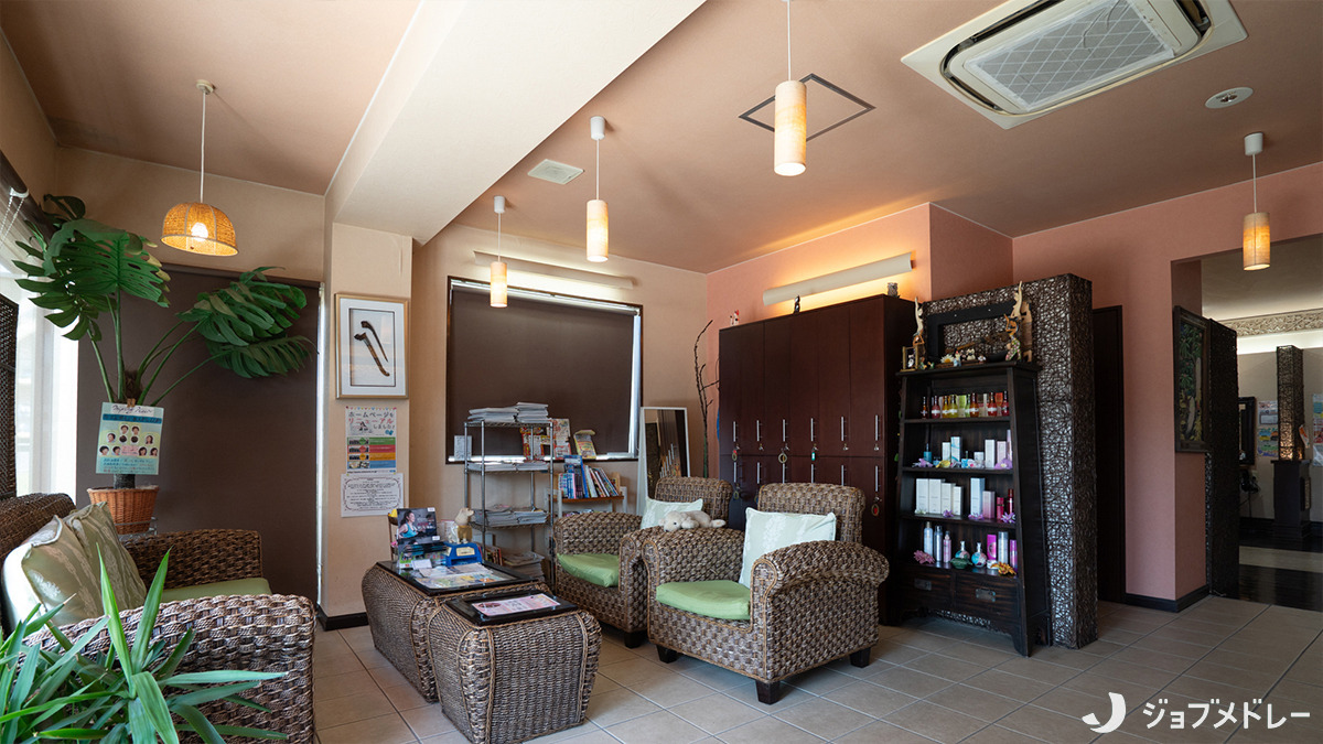 ローテローゼ 栃木イオン前店(美容師の求人)の写真7枚目:ゆったりとした時間が流れています