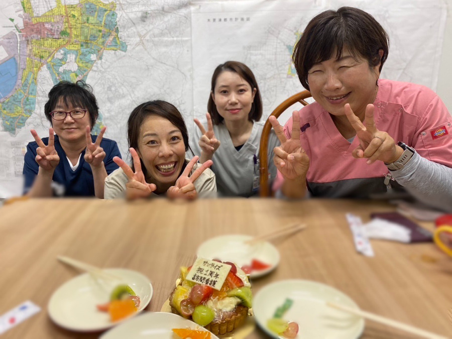 サンライズ訪問看護リハビリステーションの写真2枚目：訪看1周年記念🎂