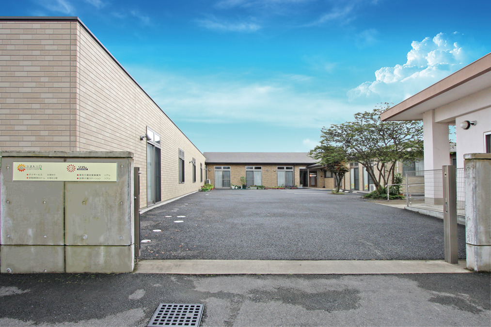 住宅型有料老人ホーム ひまわり(介護職/ヘルパーの求人)の写真: