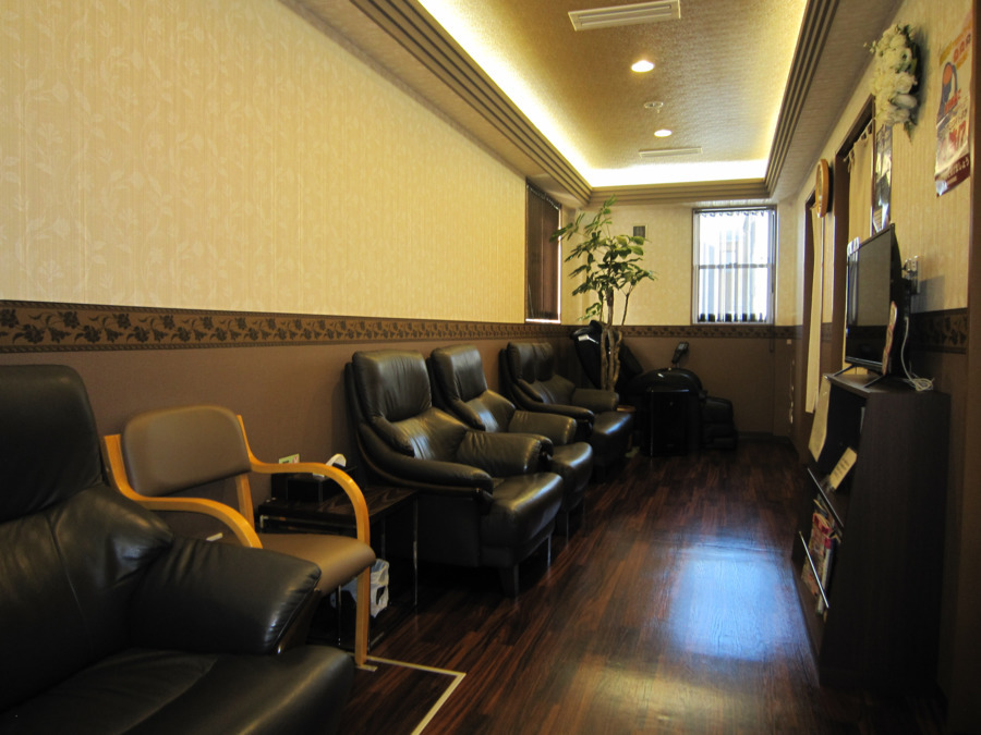 堀内歯科医院(歯科衛生士の求人)の写真2枚目:メンテナンス専用待合室