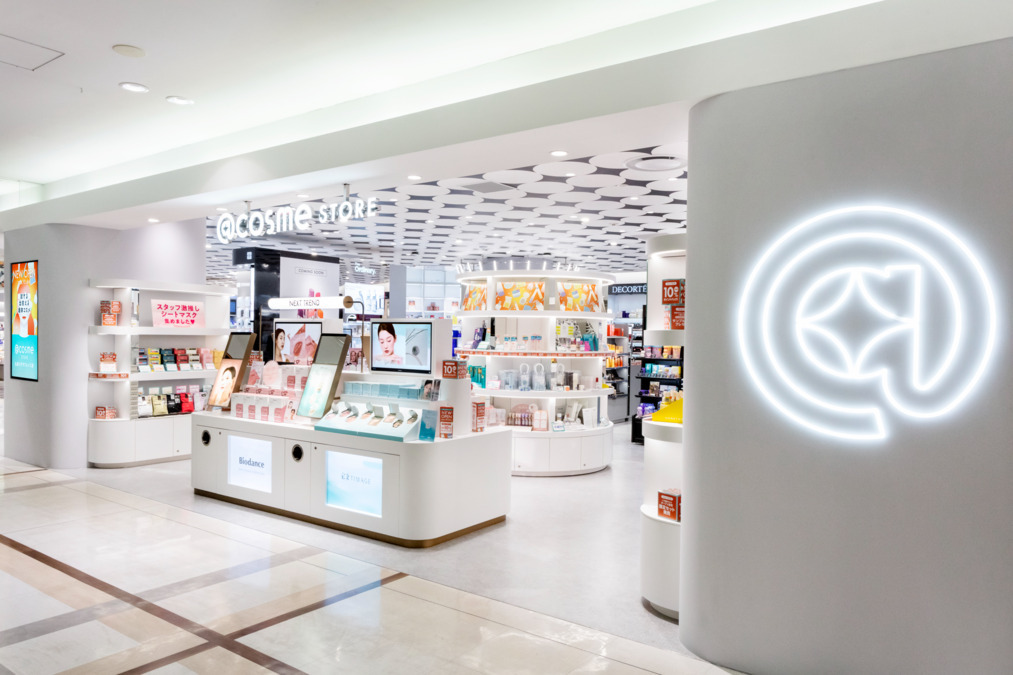 @cosme STORE 札幌ステラプレイス店（美容部員の求人）の写真4枚目：