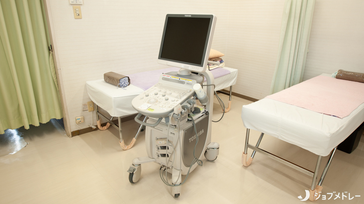 宗宮整形外科（医療事務/受付の求人）の写真13枚目：超音波診断装置を設置しています