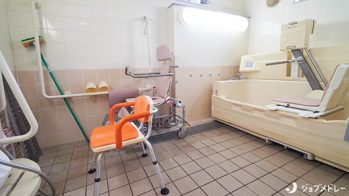 セントケアいわね　小規模多機能（看護師/准看護師の求人）の写真12枚目：安心して入浴いただける設備を整えています