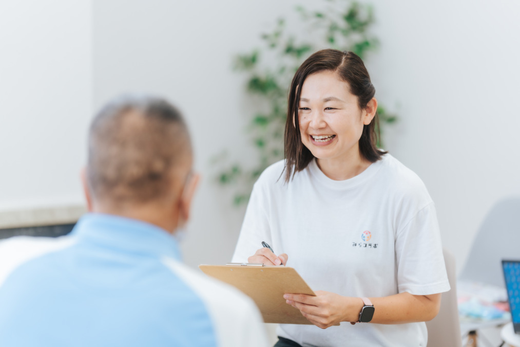 就労継続支援Ｂ型事業所 みらコラボ（サービス管理責任者の求人）の写真3枚目：一人ひとりとしっかりと向きあっていきます（サービス管理責任者の面談風景）