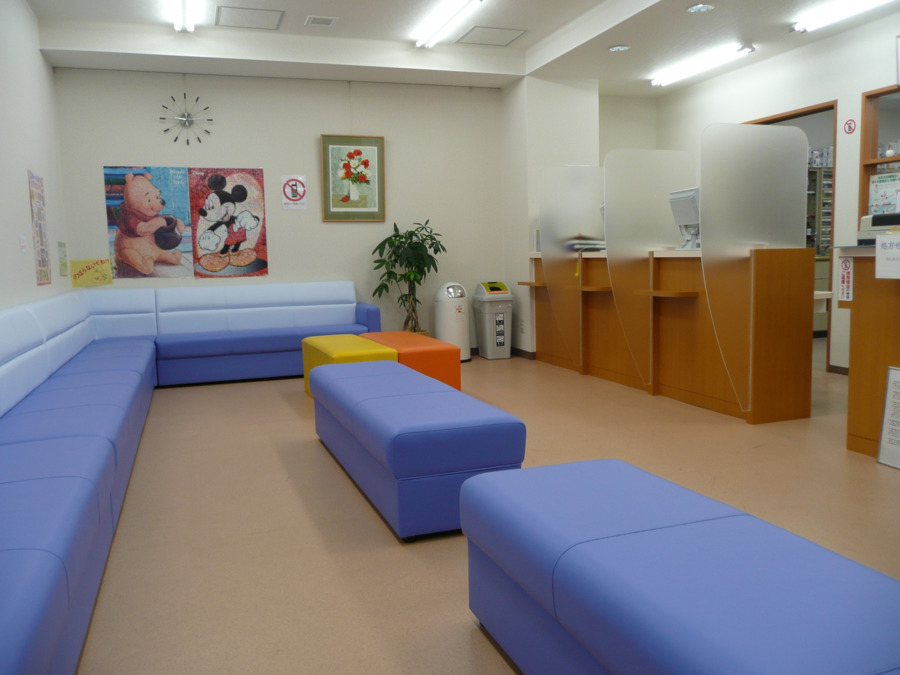 住吉ゆーあい薬局（薬剤師の求人）の写真4枚目：住吉ゆーあい薬局の内観