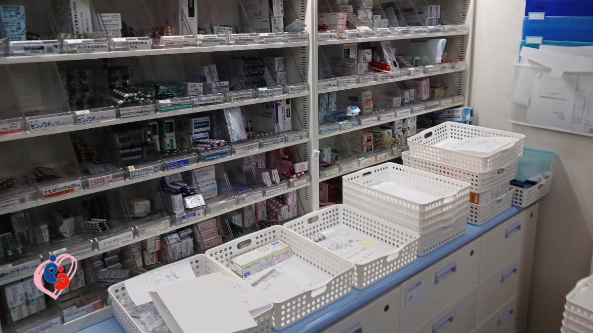 阿蘇りんどう薬局（薬剤師の求人）の写真4枚目：調剤室の様子。