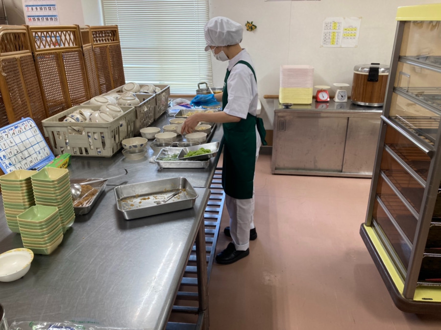 株式会社第一食品 高齢者施設ニチイメゾン瀬田内の厨房（調理師/調理スタッフの求人）の写真2枚目：