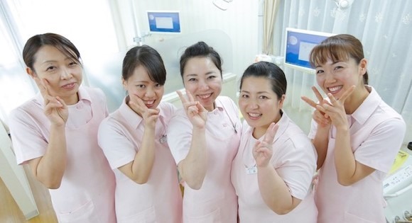 医療法人社団プレシャスワン 駿河台・デンタルオフィス(歯科助手の求人)の写真:スタッフみんなが仲が良いことが、当院の一番の自慢です!!