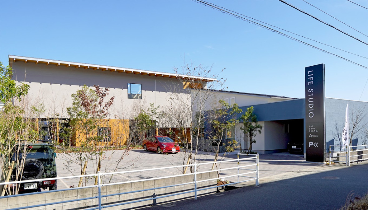放課後等デイサービスリブハート　大野城の写真6枚目：リブハート御笠川は本社から徒歩30秒！8月竣工予定の建築ラボの２階が事業所です！