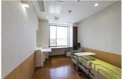 草加松原整形外科医院（薬剤師の求人）の写真5枚目：病床数19床の有床診療所です。
すべて個室！プライバシー保守で快適な空間です