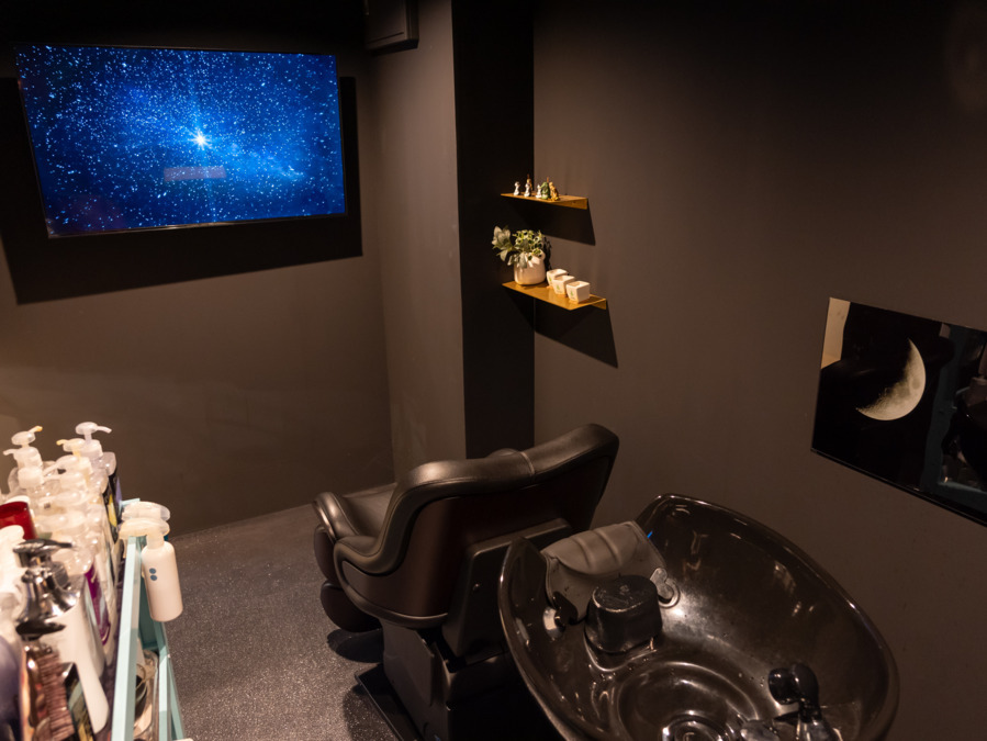 SORA hair play Area（美容師の求人）の写真11枚目：個室のシャンプースペース２