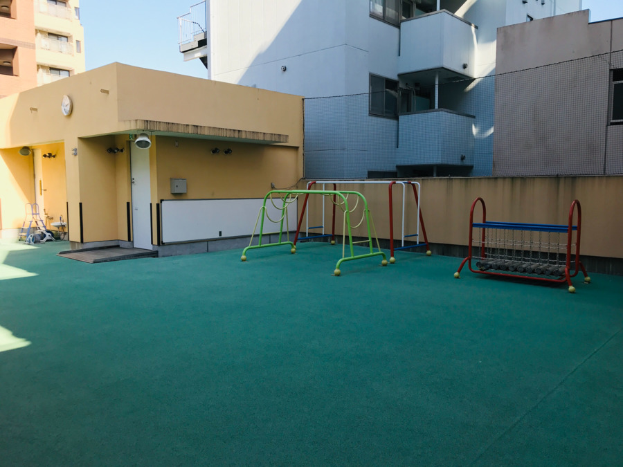 わおわおセンター北保育園の写真5枚目：「わおわおセンター北保育園」屋上