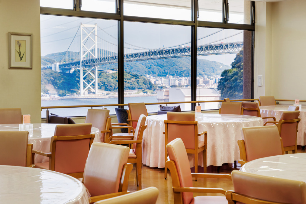 シャングリラ下関(介護職/ヘルパーの求人)の写真3枚目: