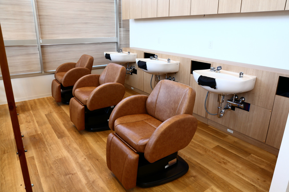 カラー専門店(白髪染め専門) オーガニックカラー白髪染めカラー専門店 Organic ベイシア阿見店(美容師の求人)の写真3枚目: