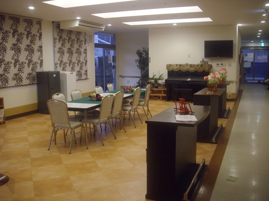 サービス付き高齢者向け住宅　シニアホーム花みずき（調理師/調理スタッフの求人）の写真2枚目：