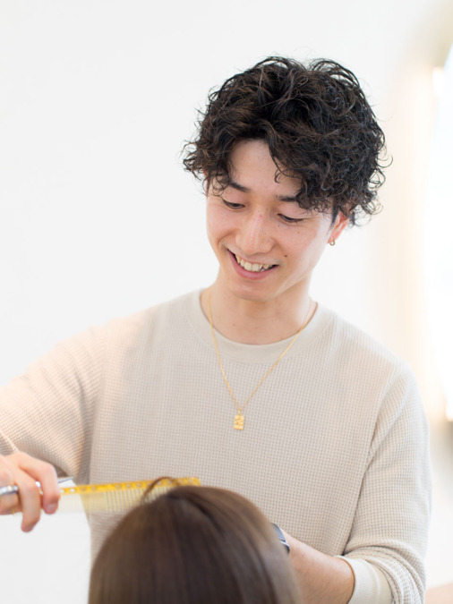 ＬＯＯＰ　ｂｅａｕｔｙｓａｌｏｎ（美容師の求人）の写真3枚目：