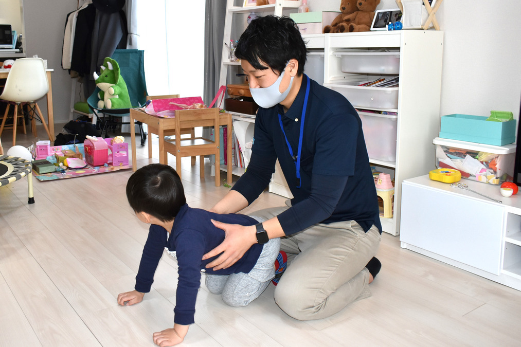 中大阪訪問看護ステーションサテライト東成（理学療法士の求人）の写真4枚目：高齢者のみでなく、小児にも注力し、有志で定期的な勉強会を開催しています。