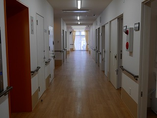 住宅型有料老人ホーム　ハピネスつくしの里（管理職（介護）の求人）の写真4枚目：綺麗な施設です♪