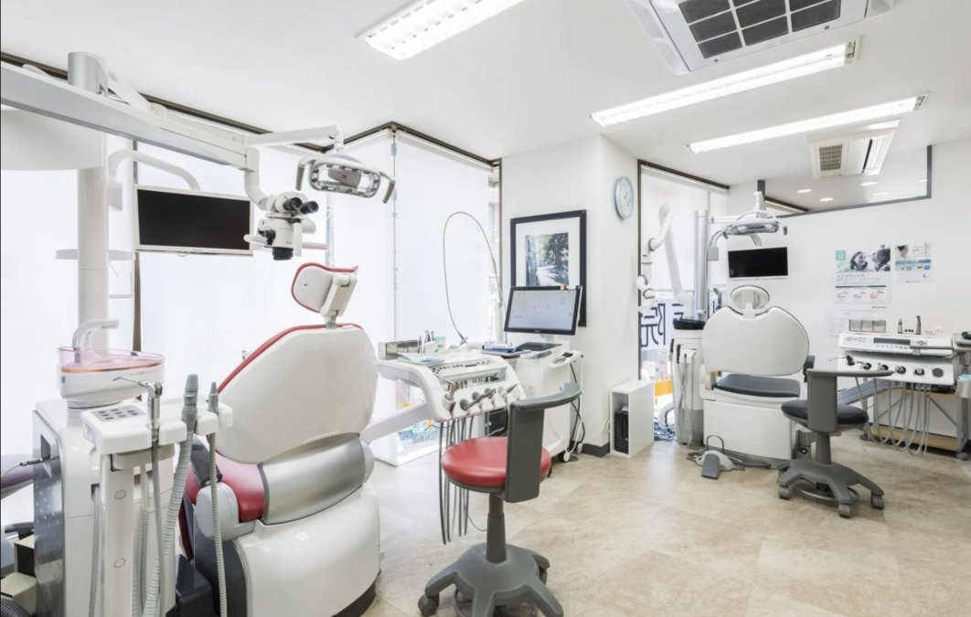 安藤歯科矯正FAMILY歯医者（歯科医師の求人）の写真2枚目：