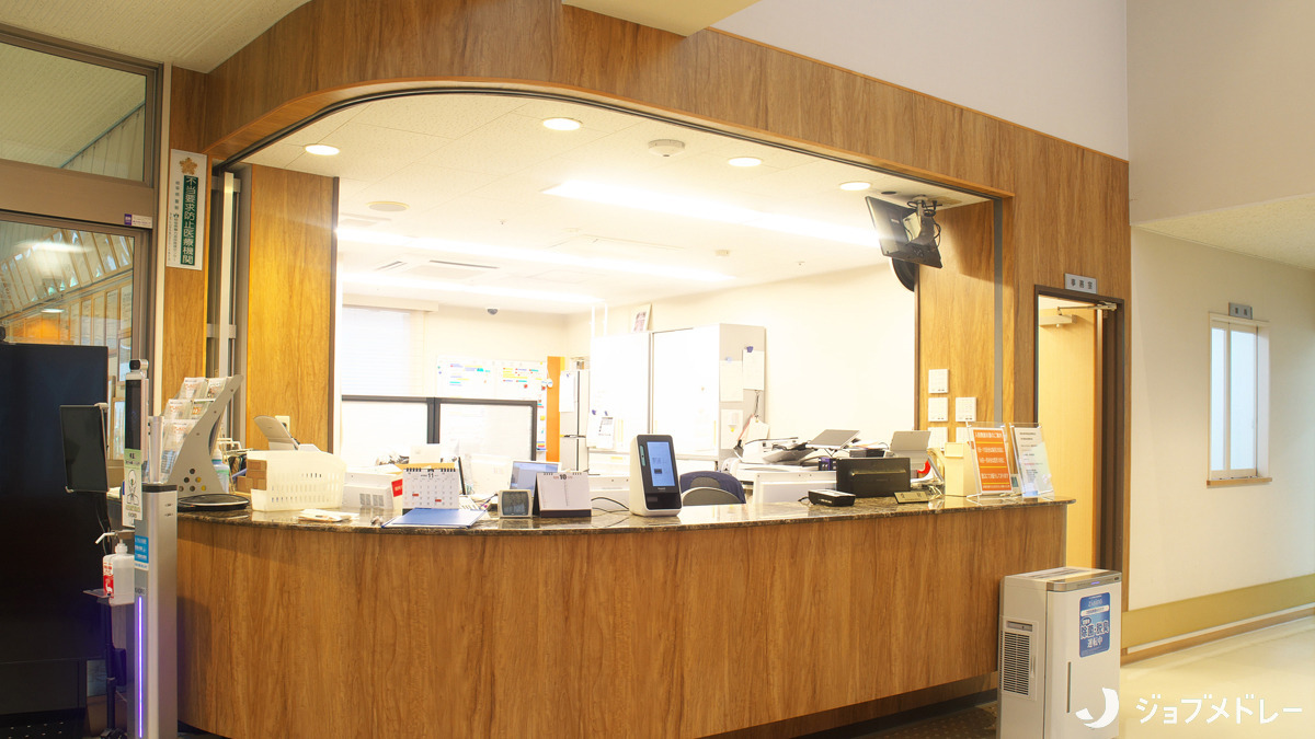 サニーサイドホスピタルの写真3枚目:当院受付の様子です。明るく親密な応対を行います。