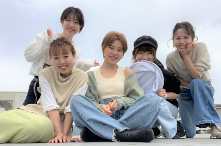 blau hair and care（美容師の求人）の写真3枚目：blauは、お客様にとって「身近で最も頼れる美容室でありたい」と考えています。