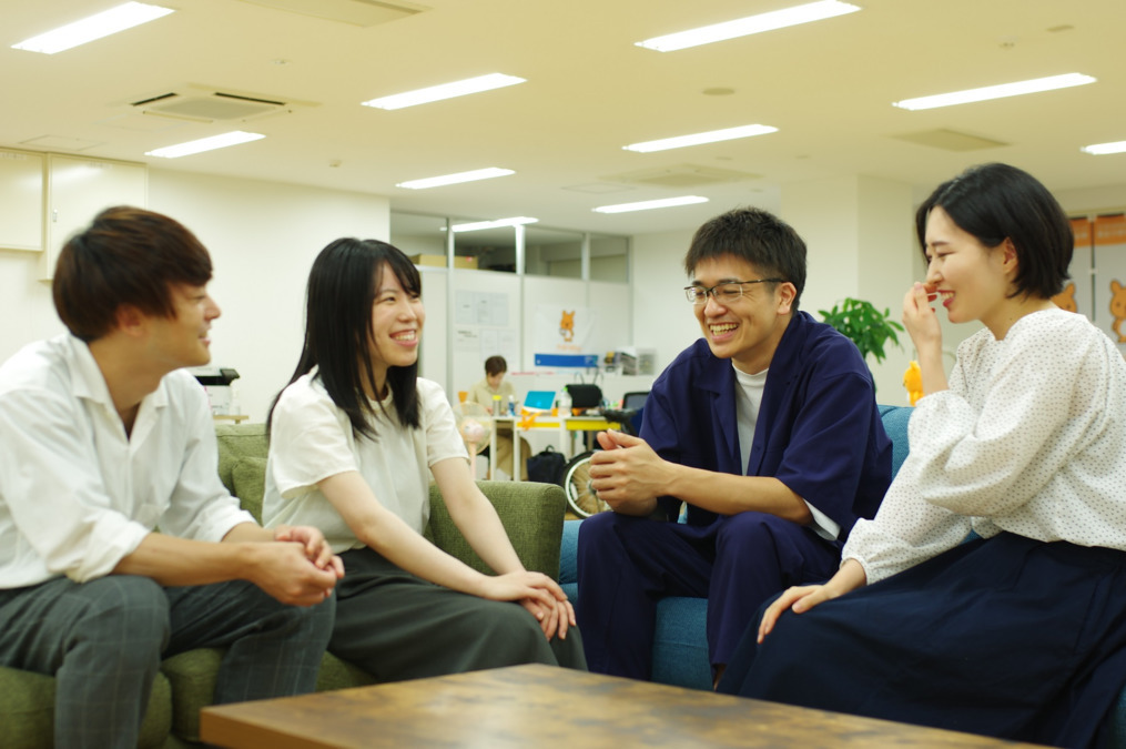 manaby八王子駅前事業所(生活支援員の求人)の写真:日常的なダイアローグ(対話)の姿勢を大切にしています。