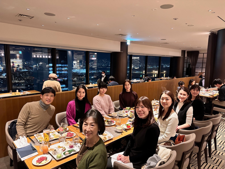 だいふう歯科（歯科助手の求人）の写真10枚目：スタッフ懇親食事会
・美味しいものを食べて、英気を養いましょう！