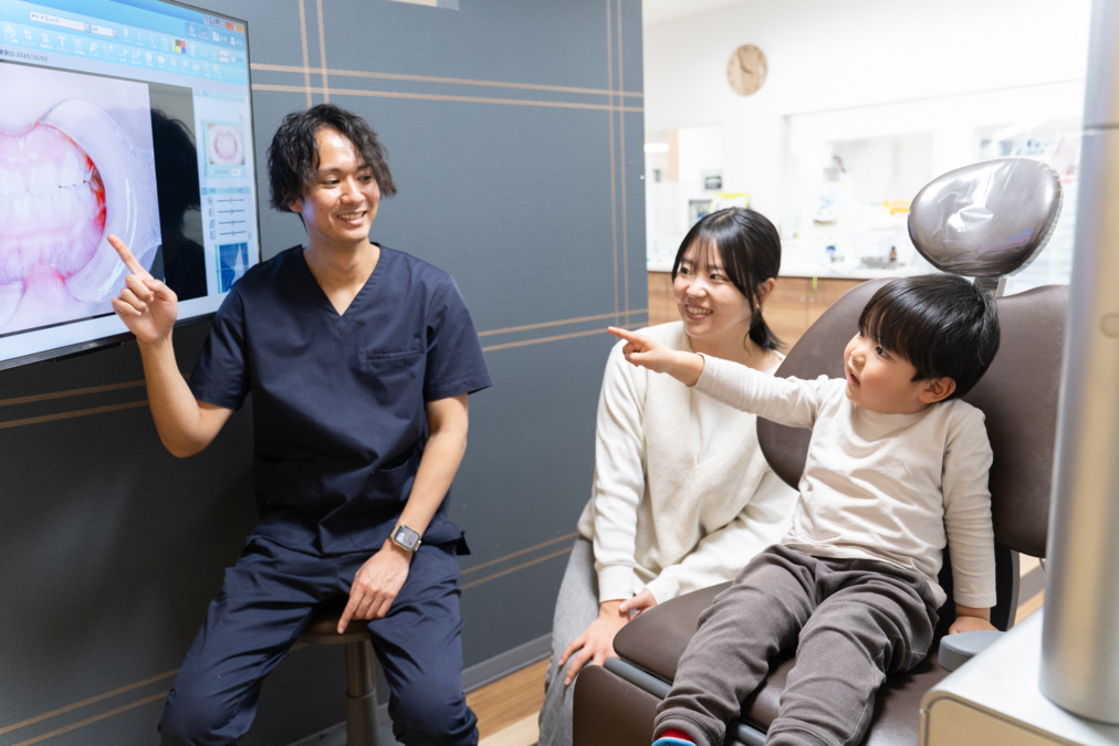 デンタルオフィス千葉中央（歯科衛生士の求人）の写真5枚目：Dr業務03