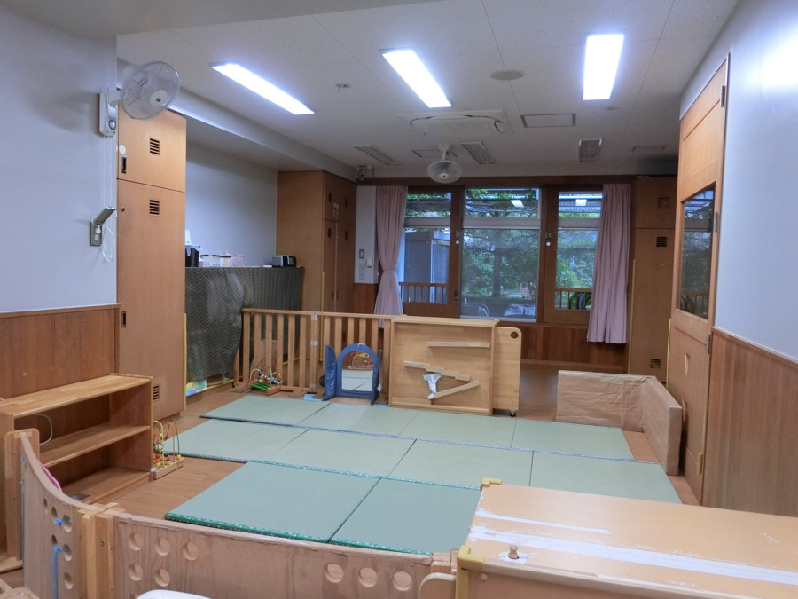 YMCAかわさき保育園の写真3枚目：乳児用の保育室になります