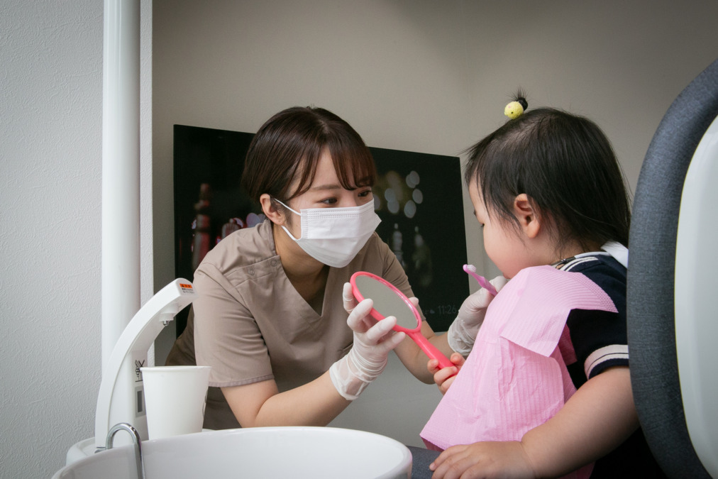 御茶ノ水つばめ歯科・矯正歯科（歯科衛生士の求人）の写真11枚目：お子様の対応に慣れている方も大歓迎です！