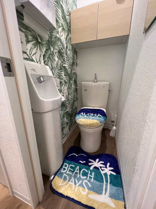 ぽぷらの里　富田保育園の写真11枚目：こんな部屋(先生達用トイレ)！

 

ちょっとガチャガチャやね( ;∀;)