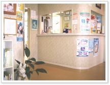 植草歯科医院の写真2枚目：清潔感のある受付です