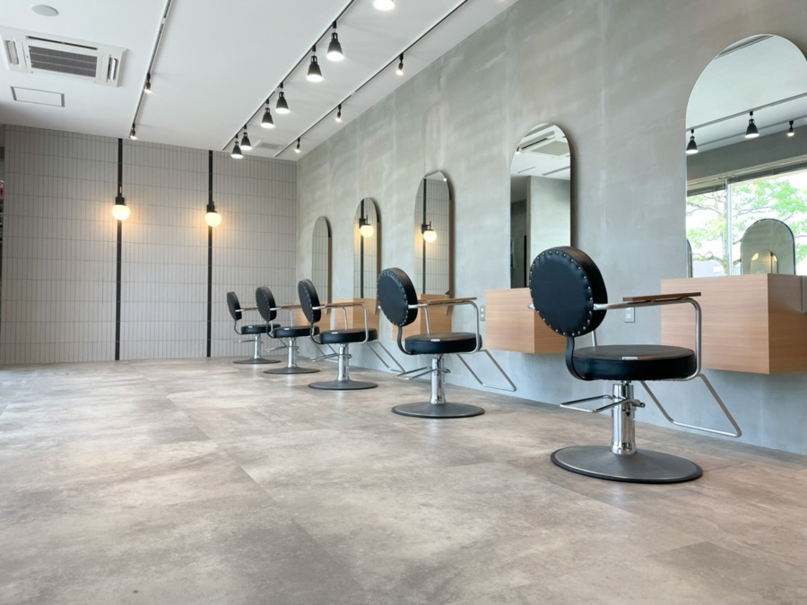 La fith hair ami 高知2号店の写真2枚目：