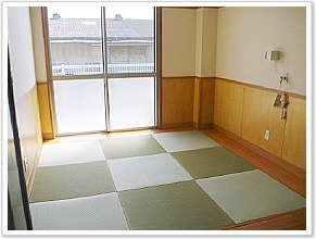 グループホームぼだい樹の写真2枚目：ご利用者の生活のパートナーとして寄り添い、安らぎのある暮らしのお手伝いをします