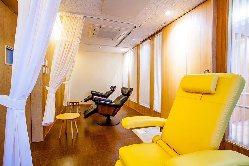 のりくらファミリー眼科の写真8枚目:リカバリー室です。手術前後にゆったりとお休みいただきます。