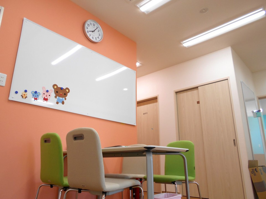 アートチャイルドケアSEDスクール京都西院　（児童発達支援教室）の写真2枚目：保護者支援・地域連携にも力を入れています。