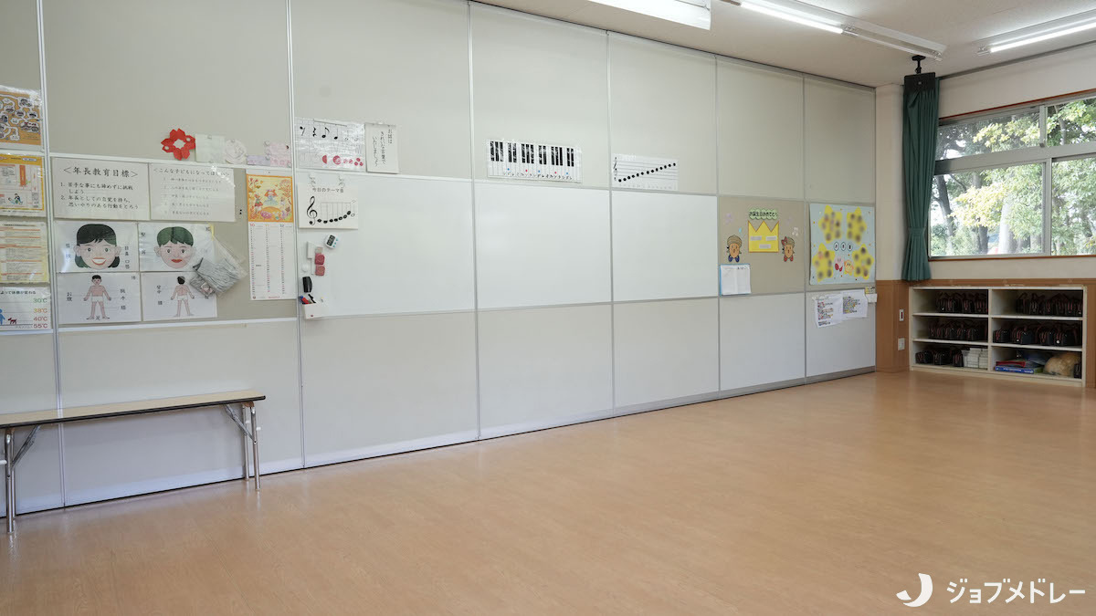 認定こども園　手賀の丘幼稚園・保育園（保育士の求人）の写真23枚目：英語学習も導入しています