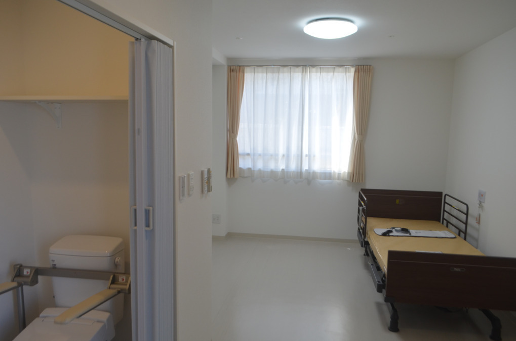 介護付き有料老人ホーム あやせ悠生苑(介護職/ヘルパーの求人)の写真3枚目: