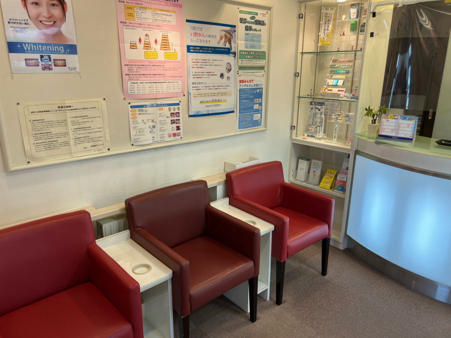 ９条歯科クリニック（歯科衛生士の求人）の写真4枚目：患者様のお口の健康を保ち、よりよい人生の手助けをしていきましょう◎