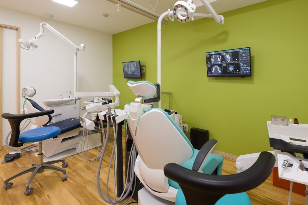 いずみ中央駅前歯科（ホワイトエッセンス　いずみ中央）の写真3枚目：できるだけ削らない治療に努めています