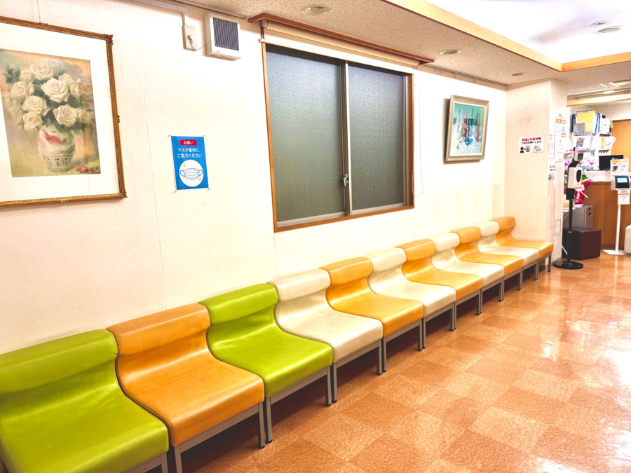 沖津医院の写真4枚目：待合室