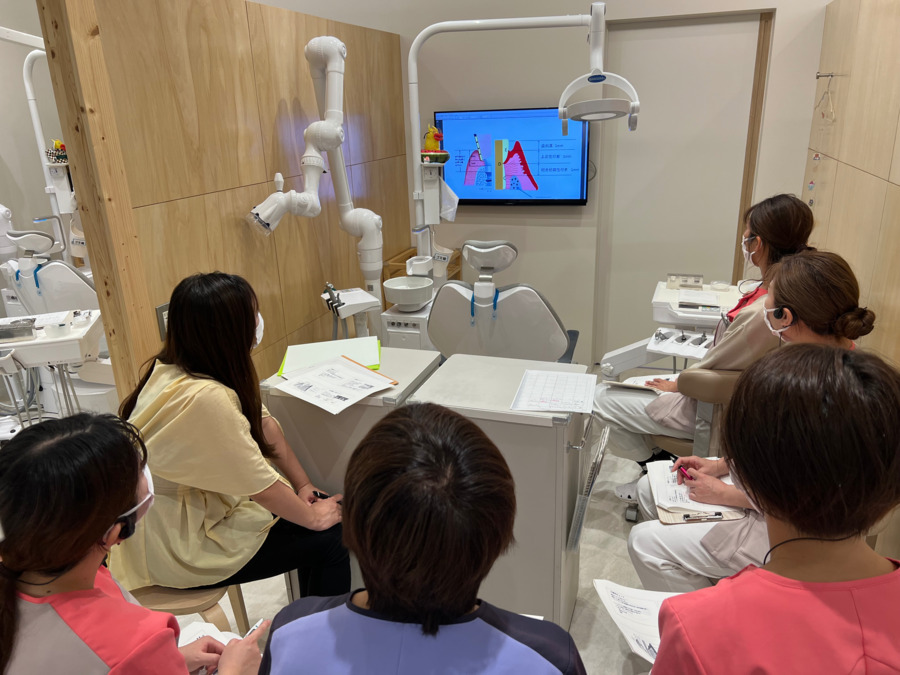 菊池歯科医院（歯科衛生士の求人）の写真9枚目：勉強会